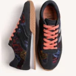 ZAPATILLAS AZUL PIEL Y SATÉN FLORES